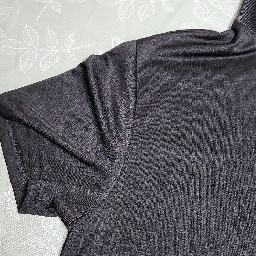 Old Navy Active Shirt - Picture 2 of 9